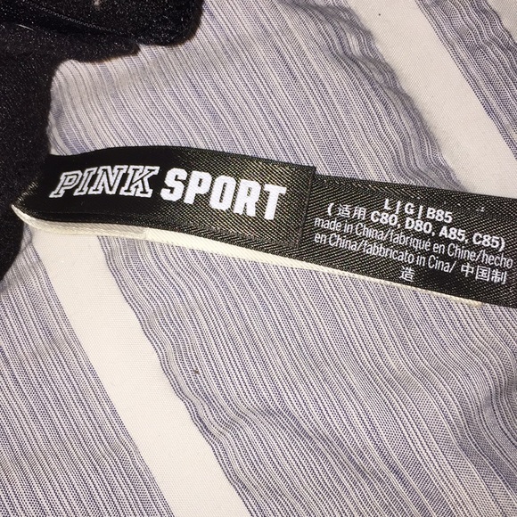 Victoria’s Secret Sport - Picture 3 of 3